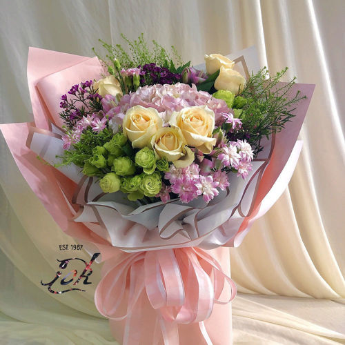 圖片 【BO-048】玫瑰 (6枝) + 繡球 + 襯花